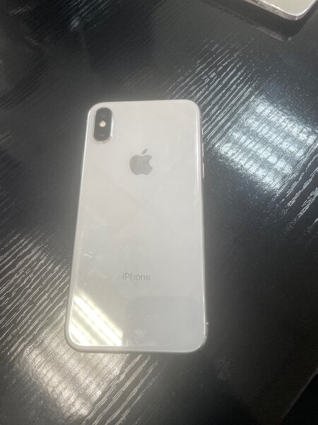 iPhone X