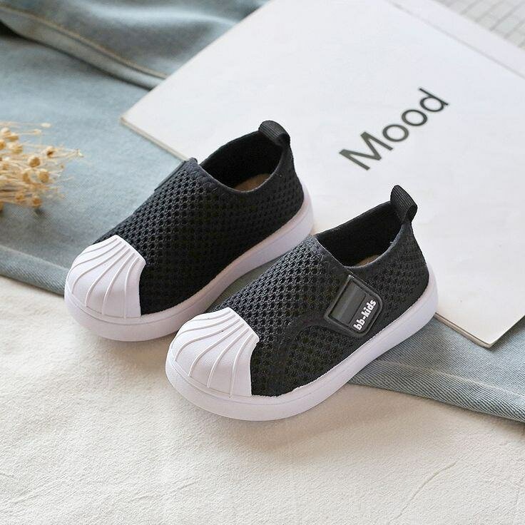 Chaussures en maille pour enfants