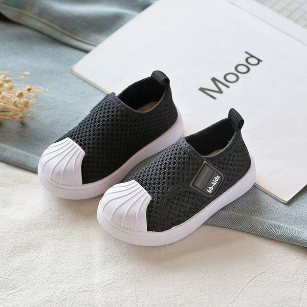 Chaussures en maille pour enfants