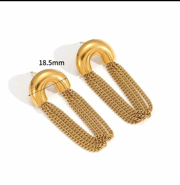 Boucles d'oreilles dorées élégantes