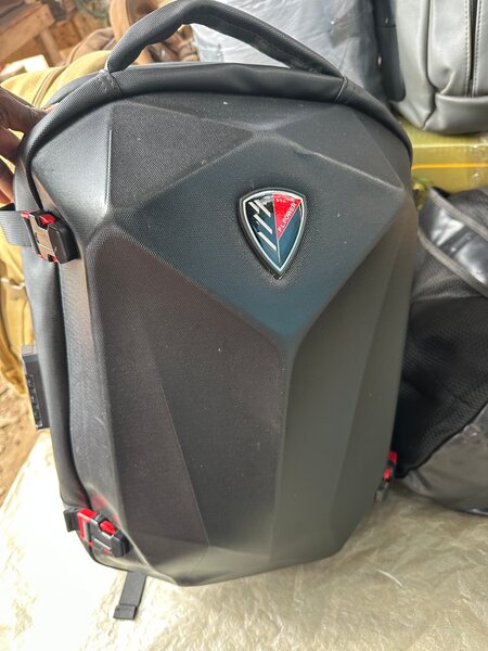 Sac à dos rigide élégant