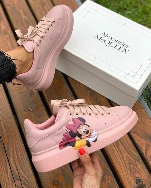 Ladies shoes