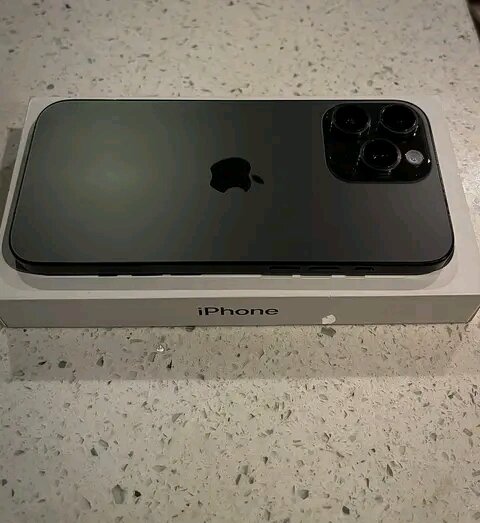 iPhone Dernier Modèle Noir
