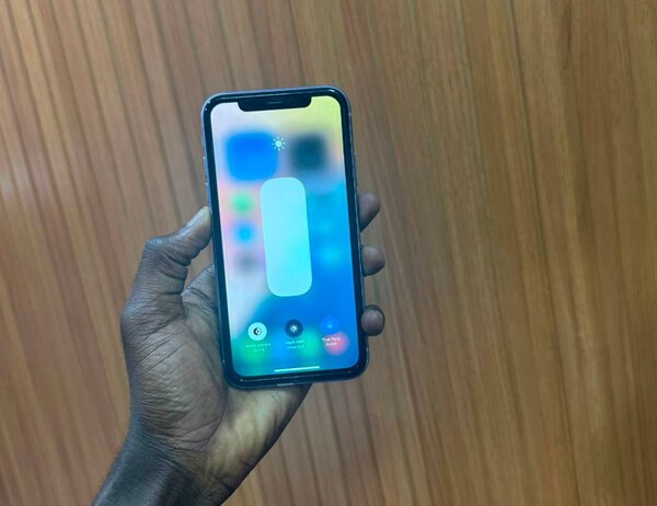 iPhone 11 simple