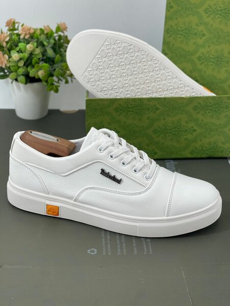 Fashion shoes