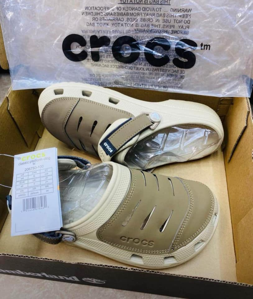 Crocs green