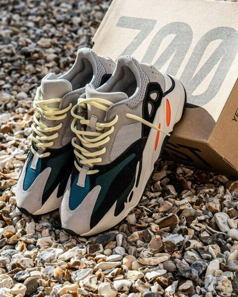 Yeezy 700