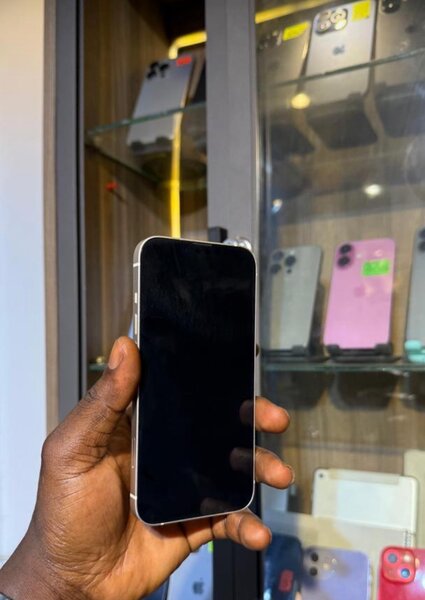 iPhone 13