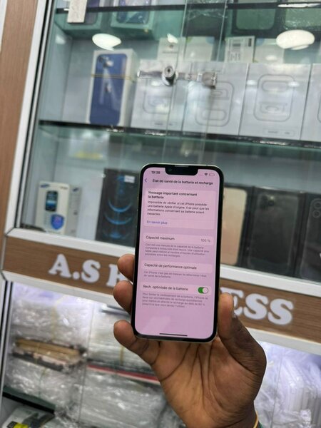 iPhone 13 Pro 0100671054