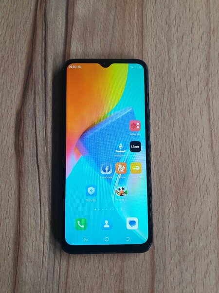 Tecno spark 8c