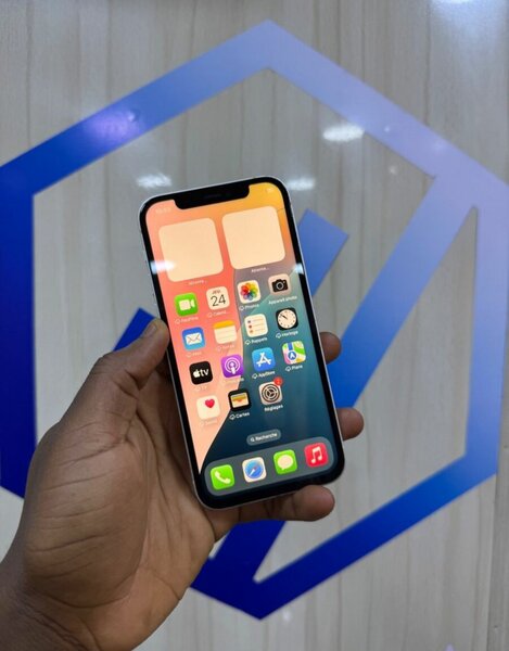 iPhone 12