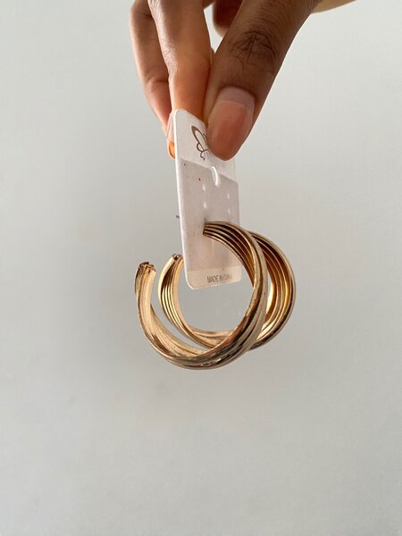 Statement earring