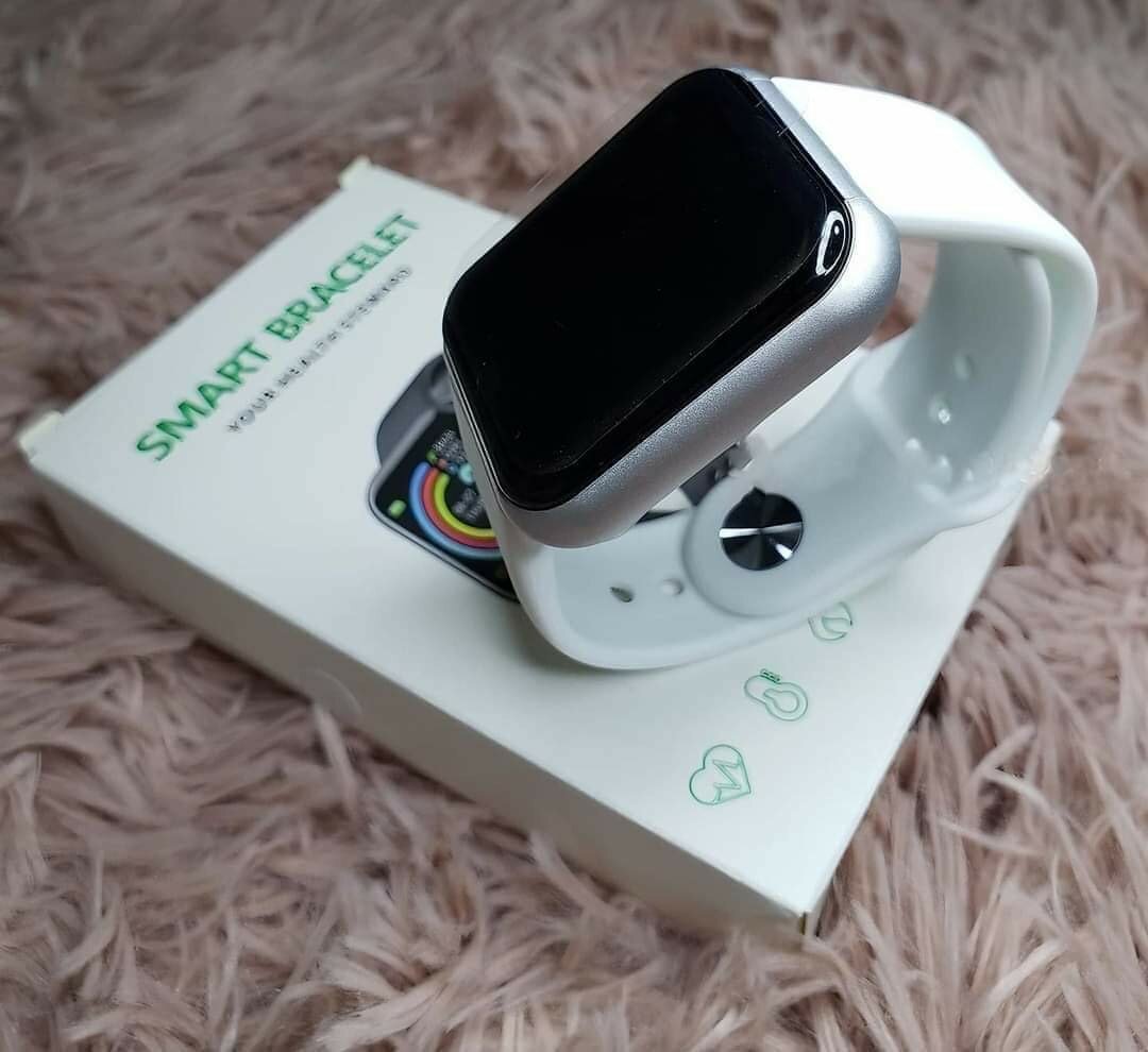 MONTRE CONNECTÉE D20