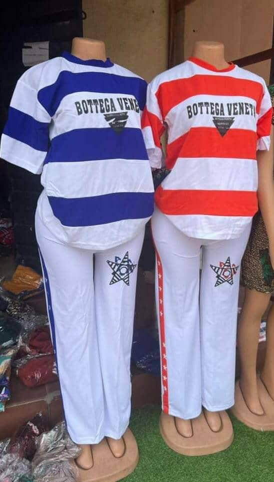 Ladies top and down