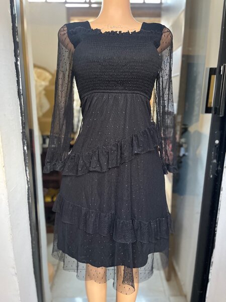 Robe Noire en Tulle Chic