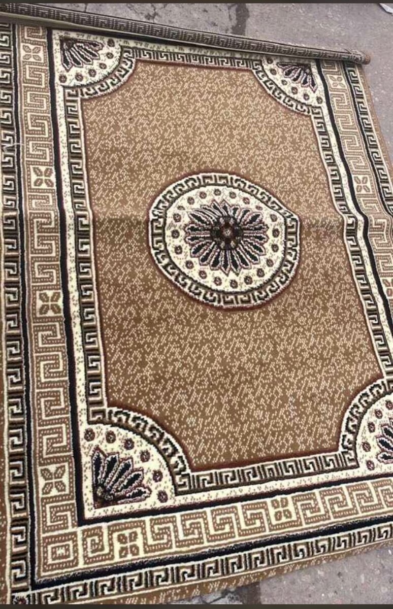 Center carpet