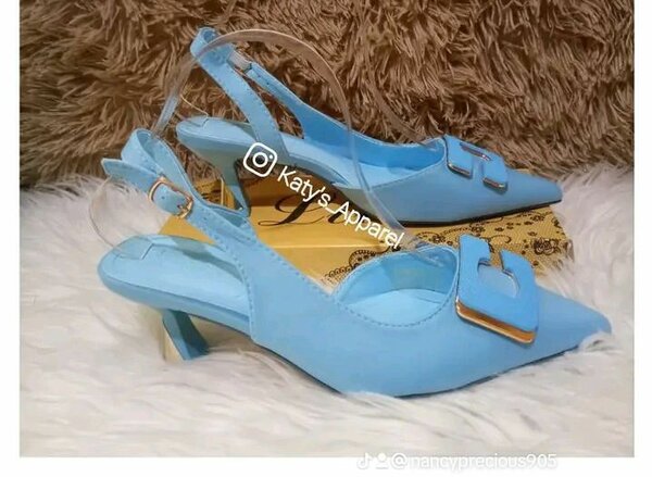 Sanders Heeled