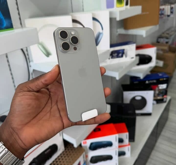 Certified Pre-Owned iPhone 15PROMAX 256GB
