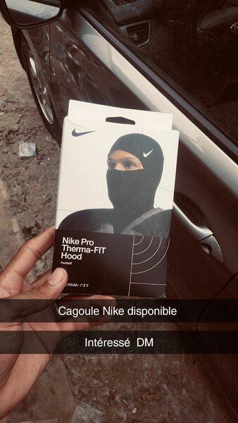 Nike Pro Therma-FIT Cagoule