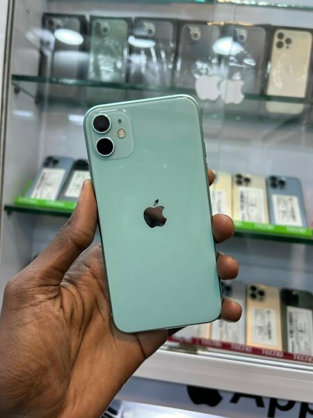 iPhone 11