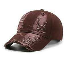 Casquette décontractée déchirée