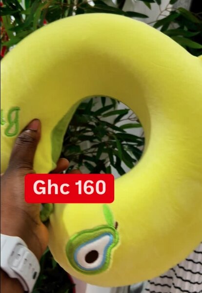 Neck yellow pillow