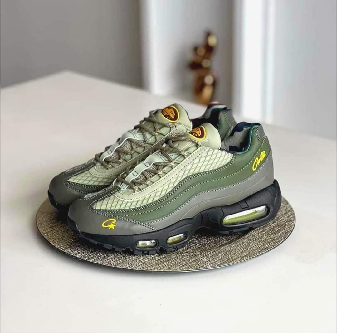 Nike Sneakers