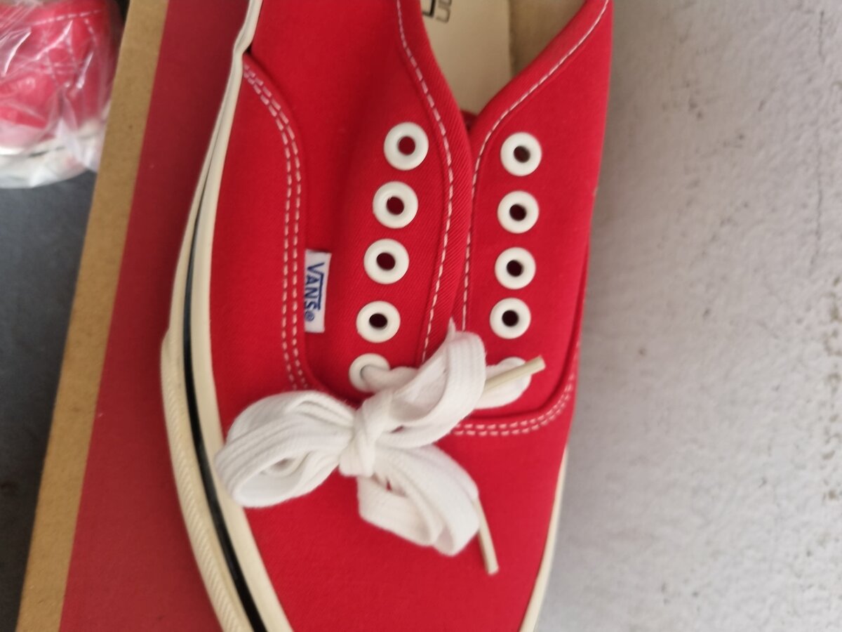Vans rouge