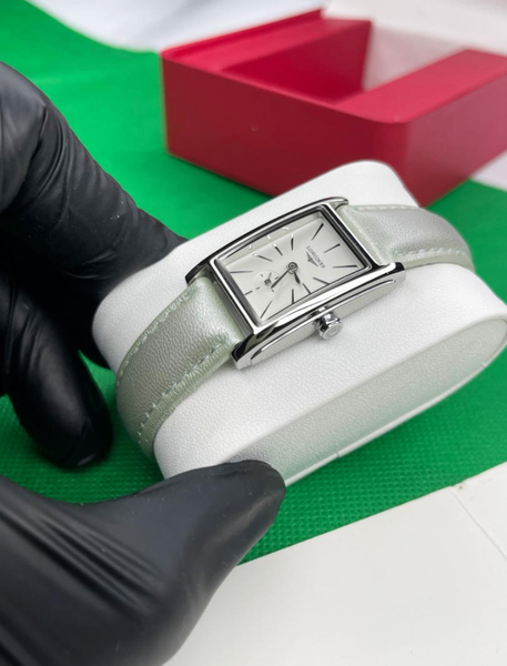 LONGINES