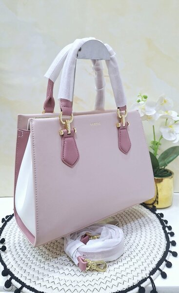 Sac à main élégant femme