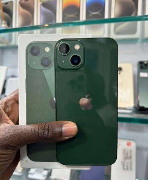 iPhone 13