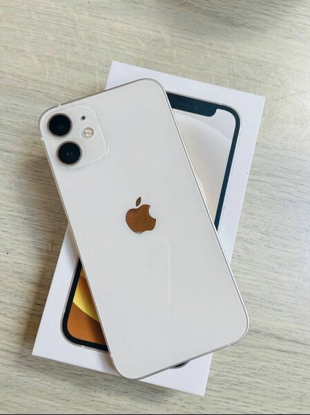 iPhone 12