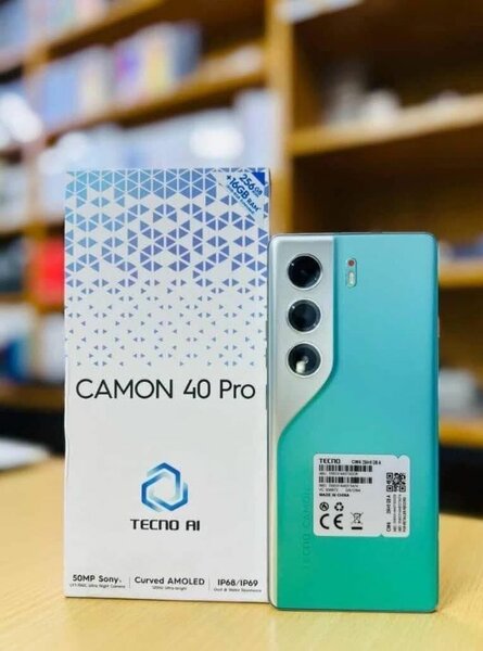 Smartphone Tecno Camon 40 Pro