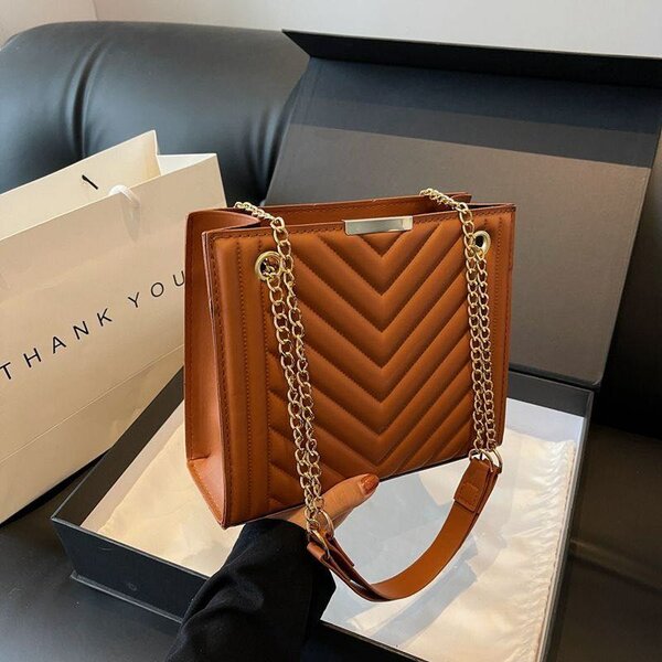 Handheld bag
