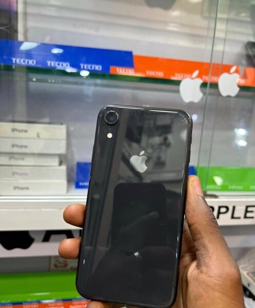 iPhone XR