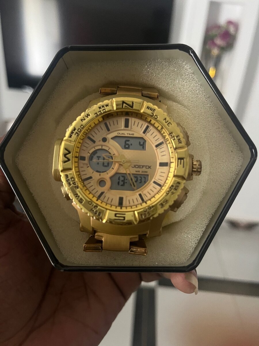 Montre numérique sport homme