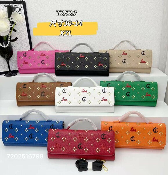 Pochettes élégantes colorées