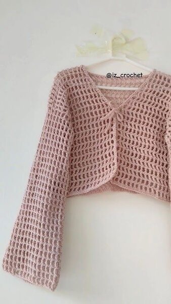 Cardigan en crochet tendance