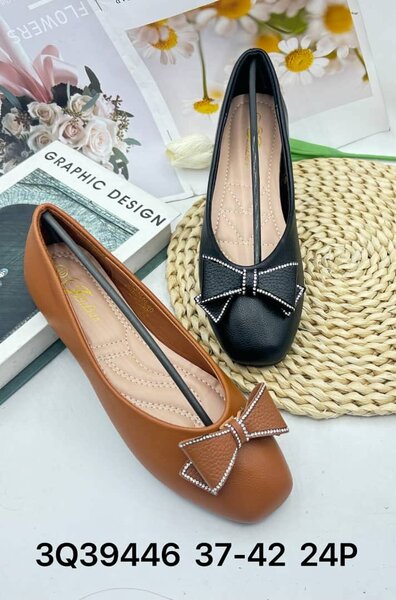 Flat shoes