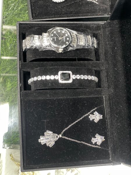 Jewelry sets