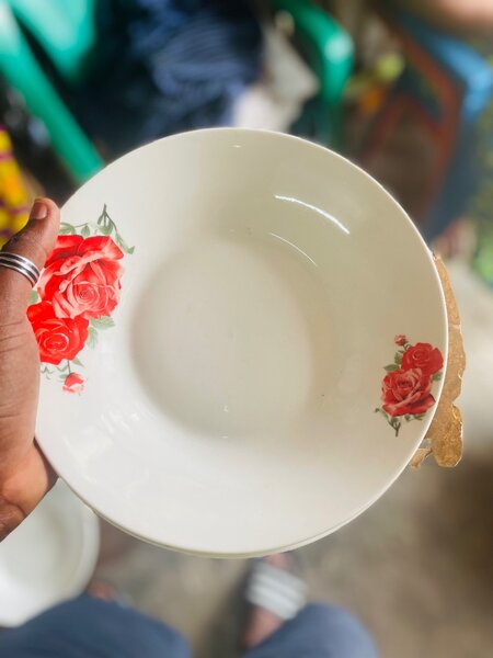 Assiette cassable