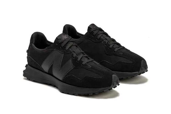 Chaussures de sport noires hommes
