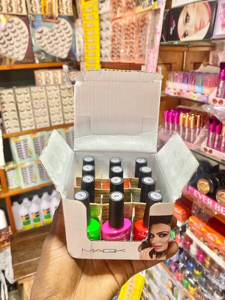 Vernis permanent
