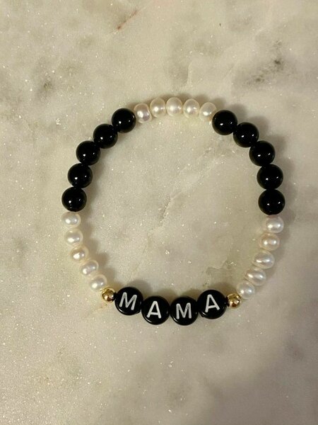 Bracelets noirs blancs