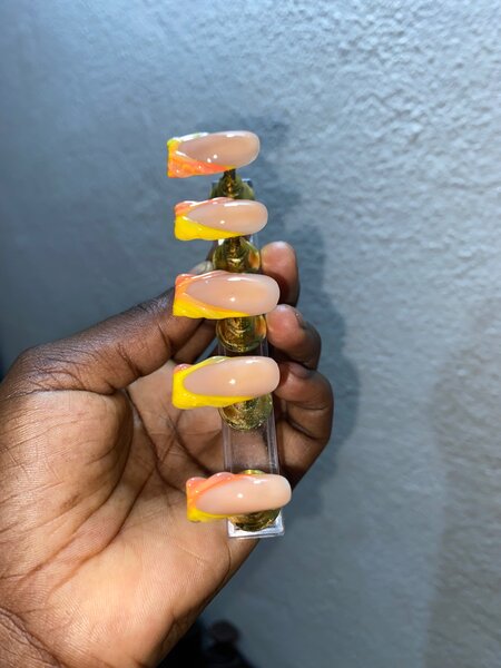 PRESSE NAILS