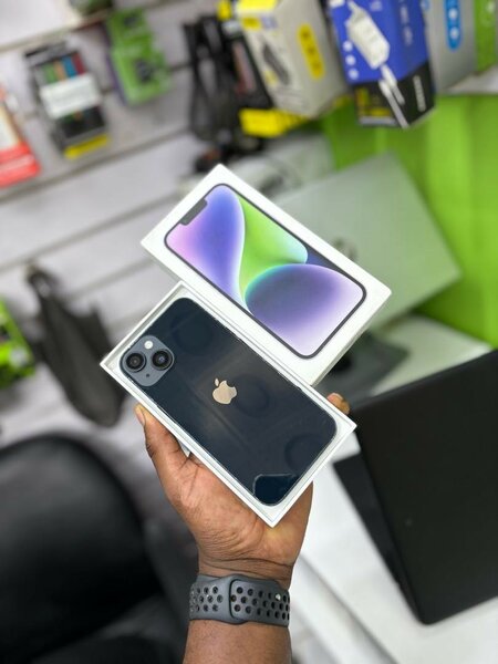 iPhone 14