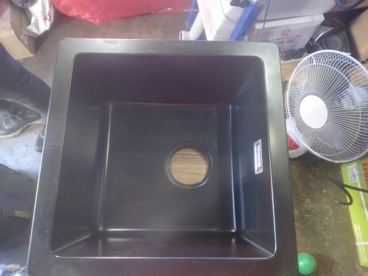 Dropping sink