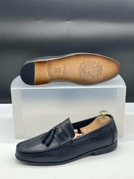 Soulier Geogra en cuir
