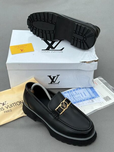 Mocassins homme élégants Louis Vuitton
