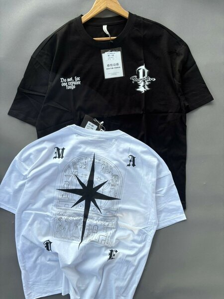 T-shirt disponible